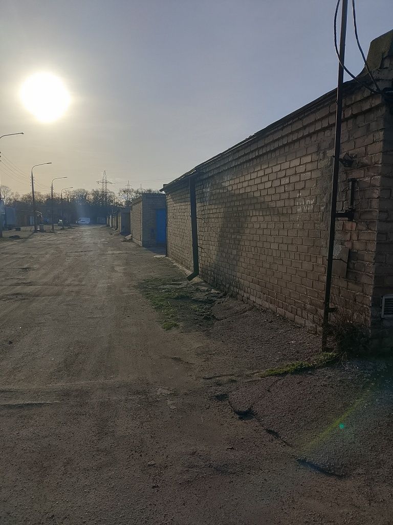 Сдам капитальный гараж Дсс