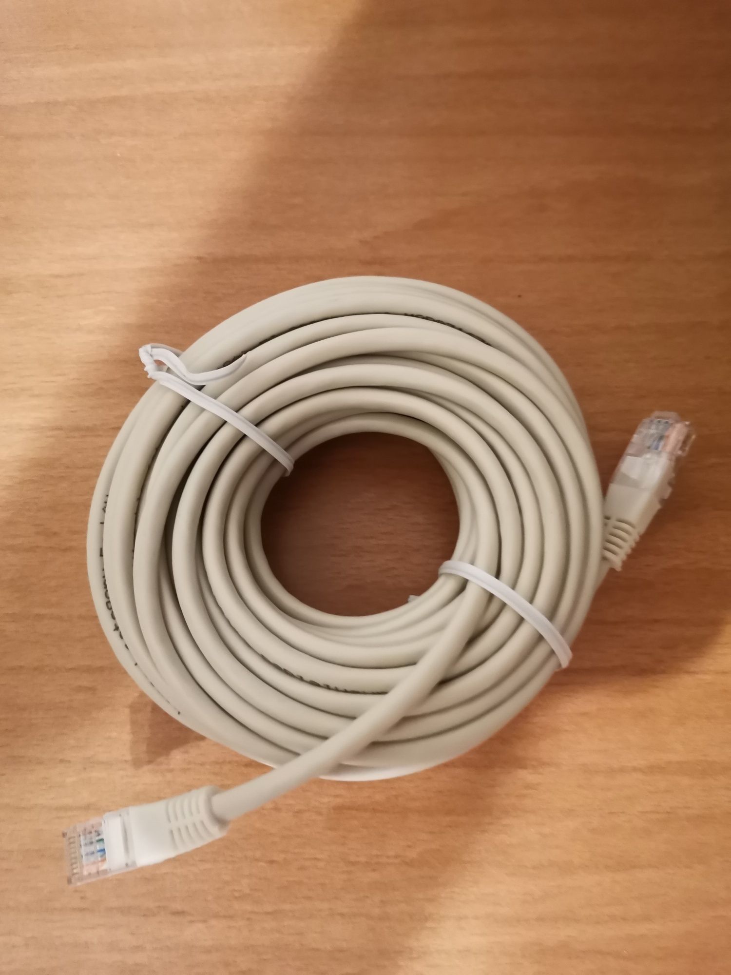 Kabel sieciowy patch cord 7,5 m.