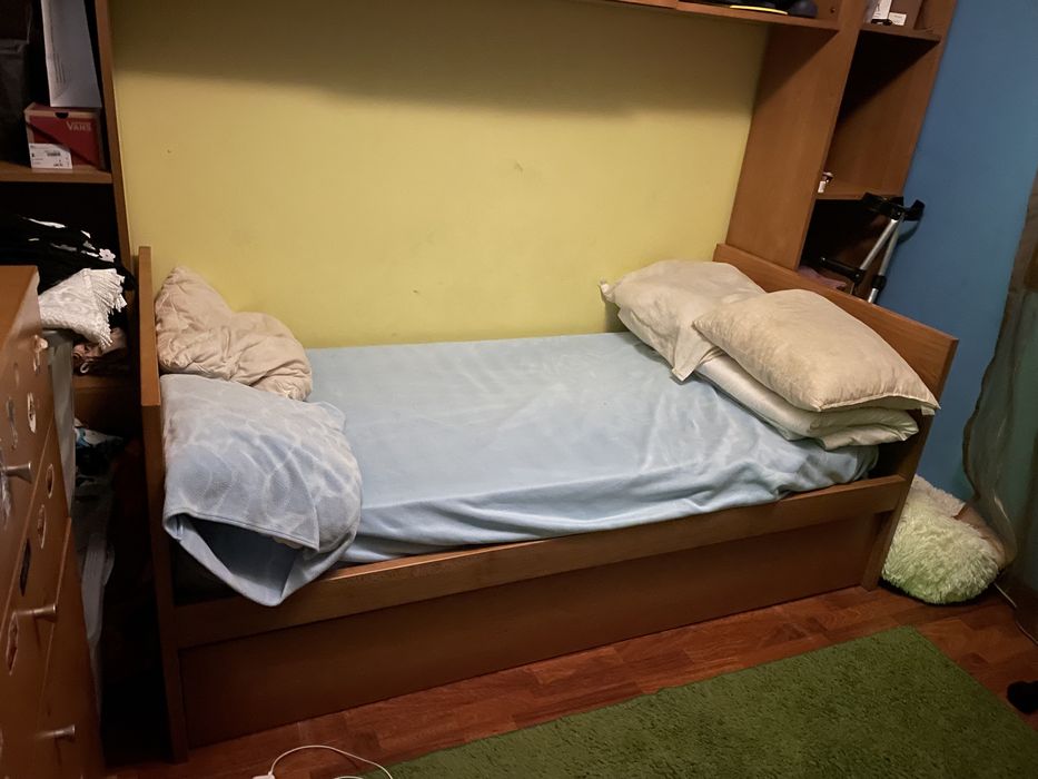 Cama de solteiro com gaveta elevatoria tornando cama de casal