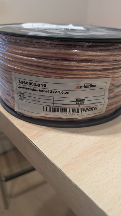 Sprzedam widoczny kabel nowy