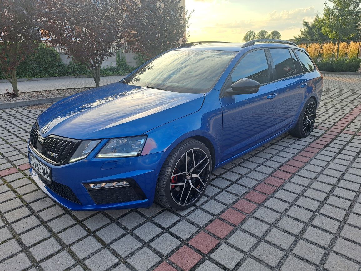 Skoda octavia III *śliczna*niski przebieg*