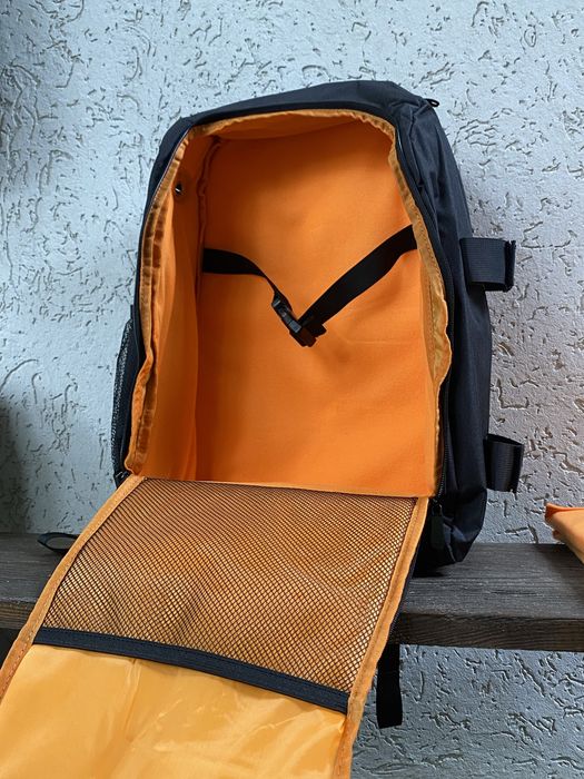 Рюкзак для фотокамери та приладнання