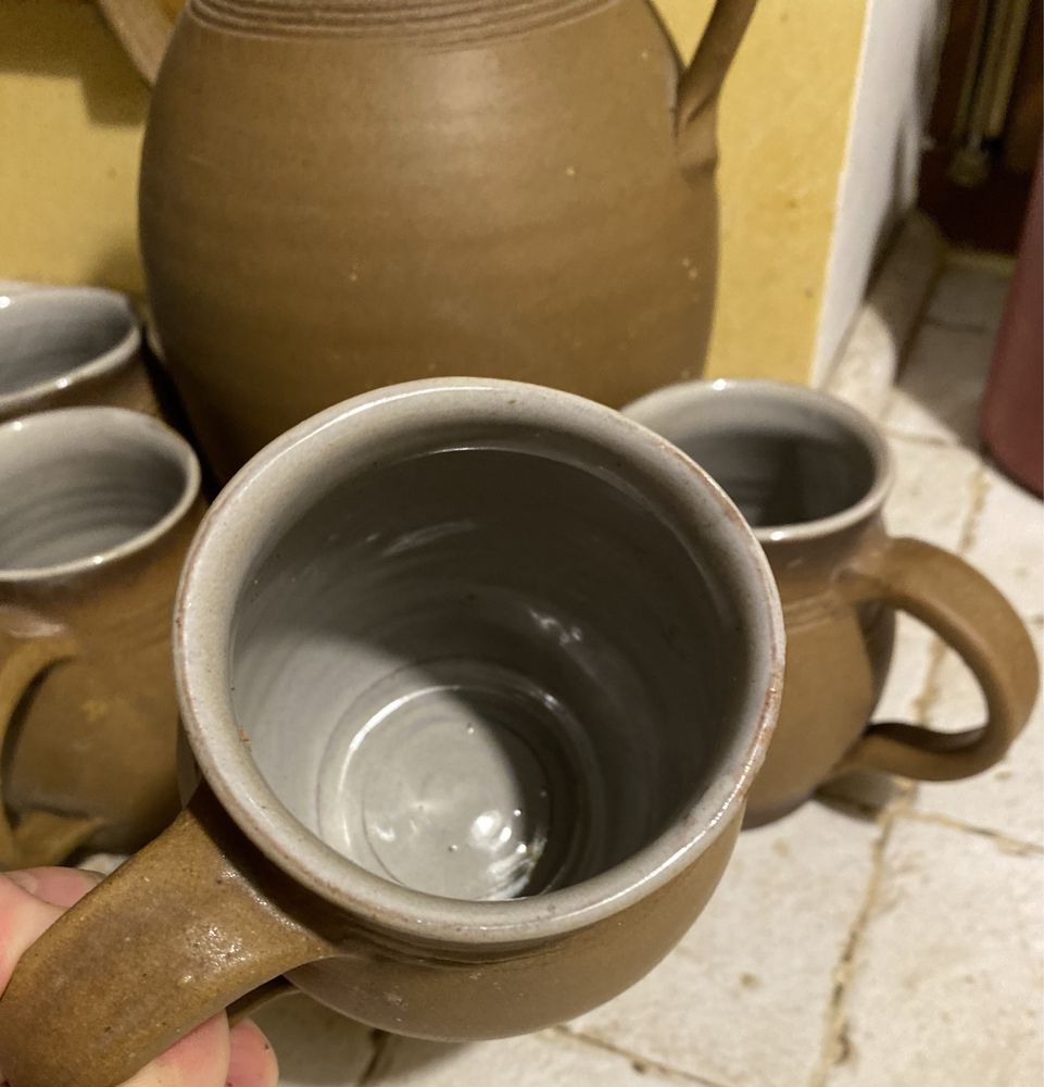 Komplet ceramiczny dzban i kubki