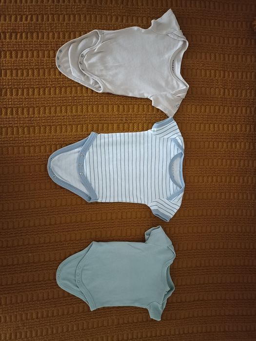 Zestaw 3 body z krótkim rękawem 56, 62 chłopięce