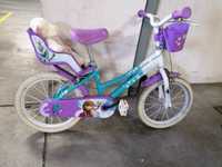 Bicicleta Frozen e trotinete