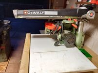 Pila radialna DeWALT 1251
