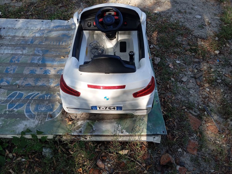 Продам дитячу електро-машину