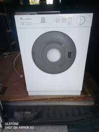 Maquina de secar INDESIT 4Kg