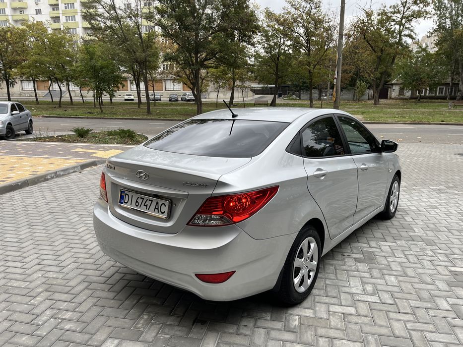 Продам Hyundai Aceent 2013 рік Газ 4