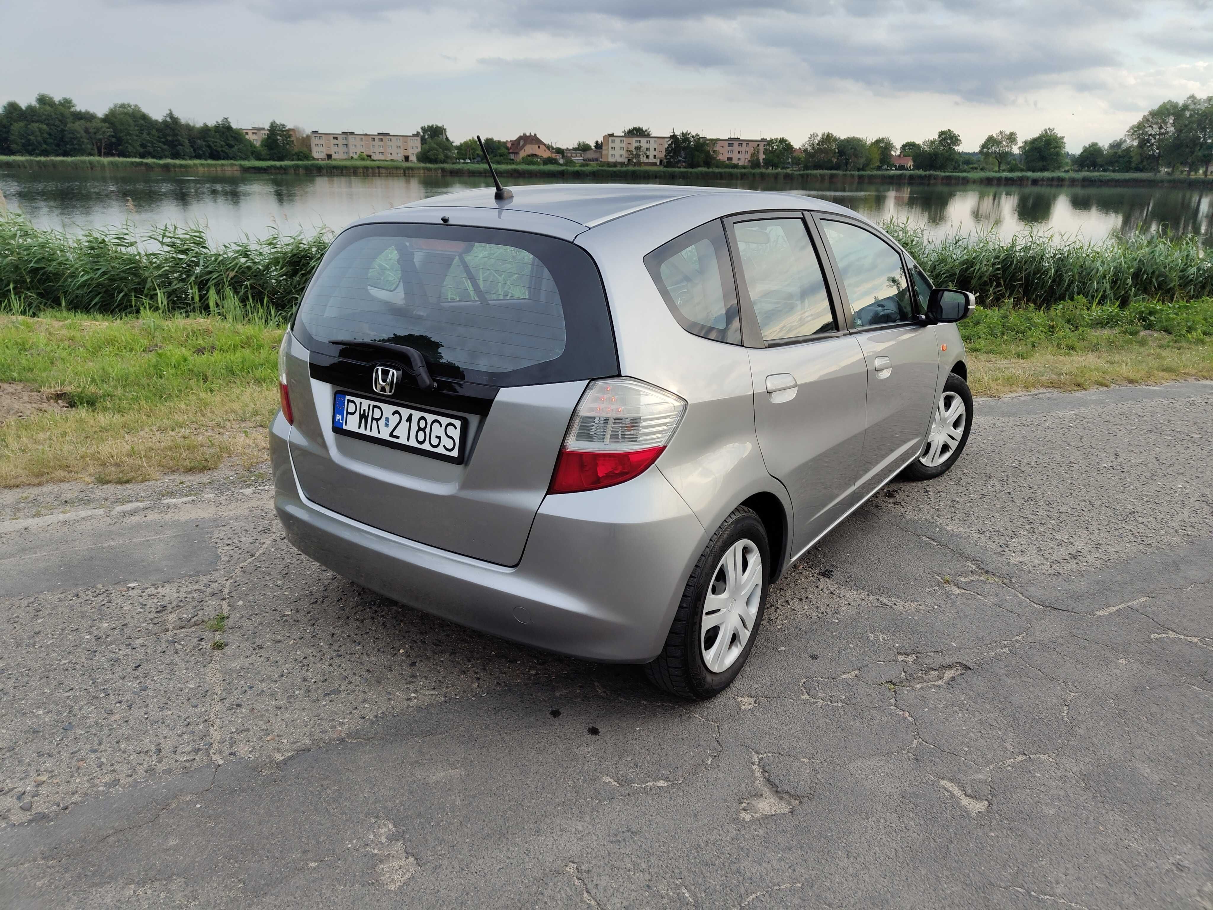 Sprzedam Honda jazz 97000 przebieg
