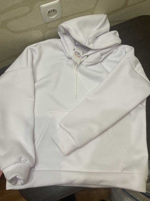 Продам белую худи