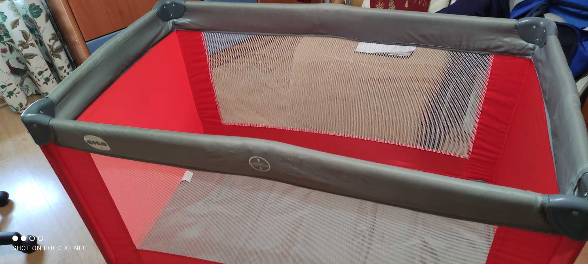 Cama de criança como nova
