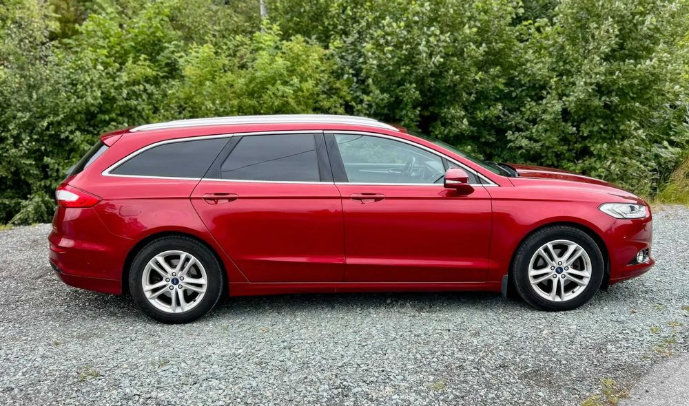 Ford Mondeo      2015