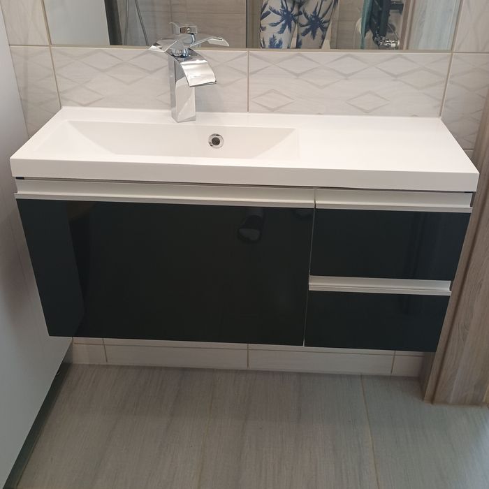 Szafka umywalka bateria zestaw