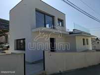 Moradia T3 em Areosa