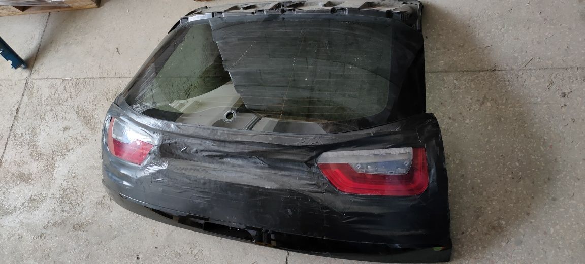 BMW i3.крышка багажника.