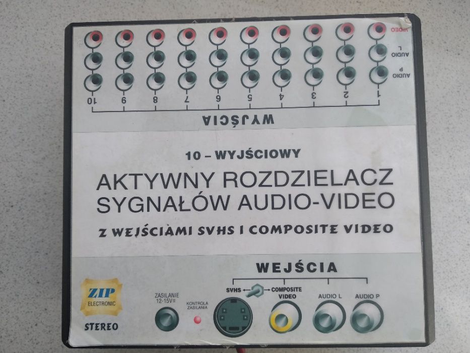 Aktywny rozdzielacz sygnałów audio-video z wejściami SVHS i Composite