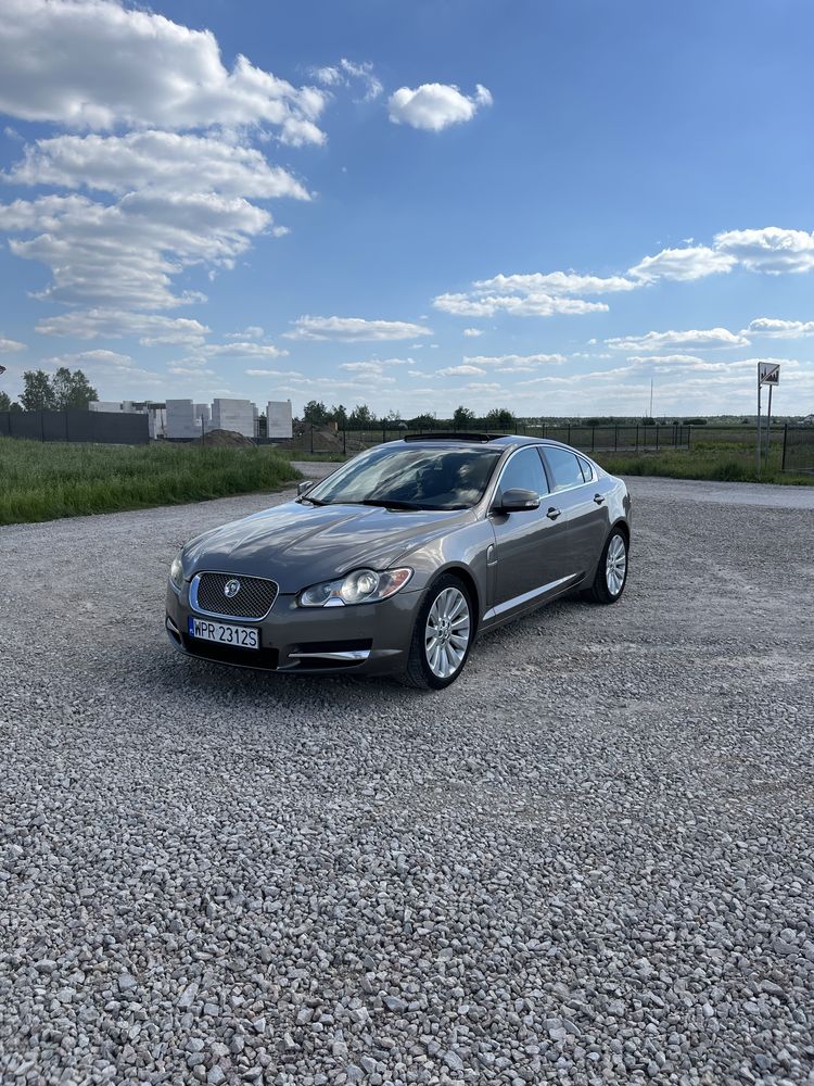 Jaguar XF 4.2 v8