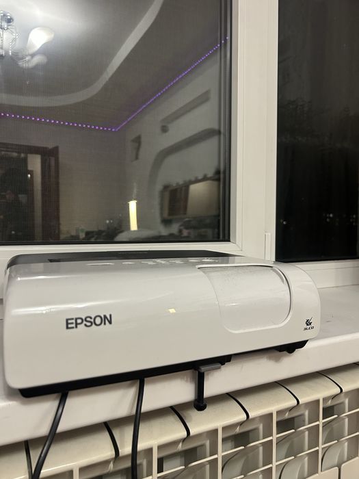 Продається проектор Epson EMP S52