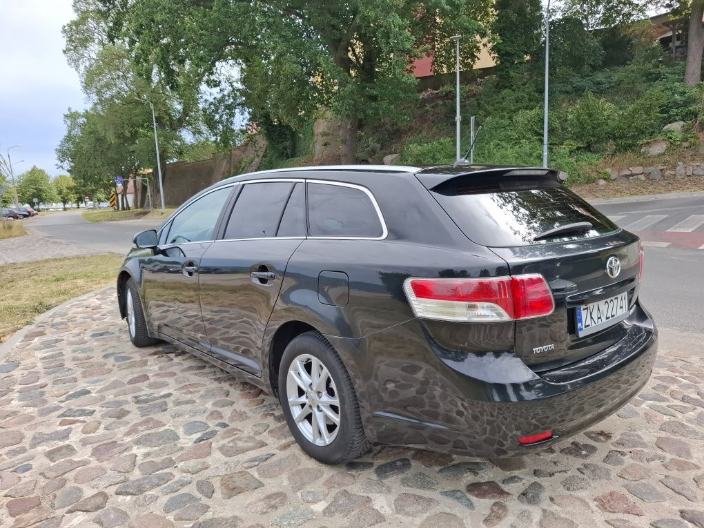 Toyota avensis T27