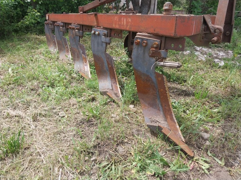 Продам плуг Пл-5