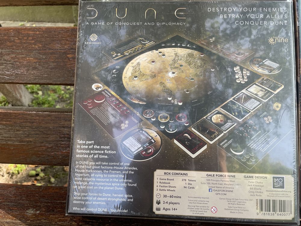 Продам дві настільні гри duna та duna ARAKIS