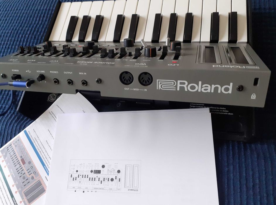 Roland sh01a, sintetizador