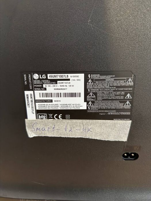 Телевізор LG / 49 дюймів / 4K UHD / Smart TV / Wi-Fi
