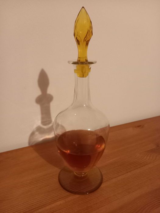 Licoreira antiga em vidro