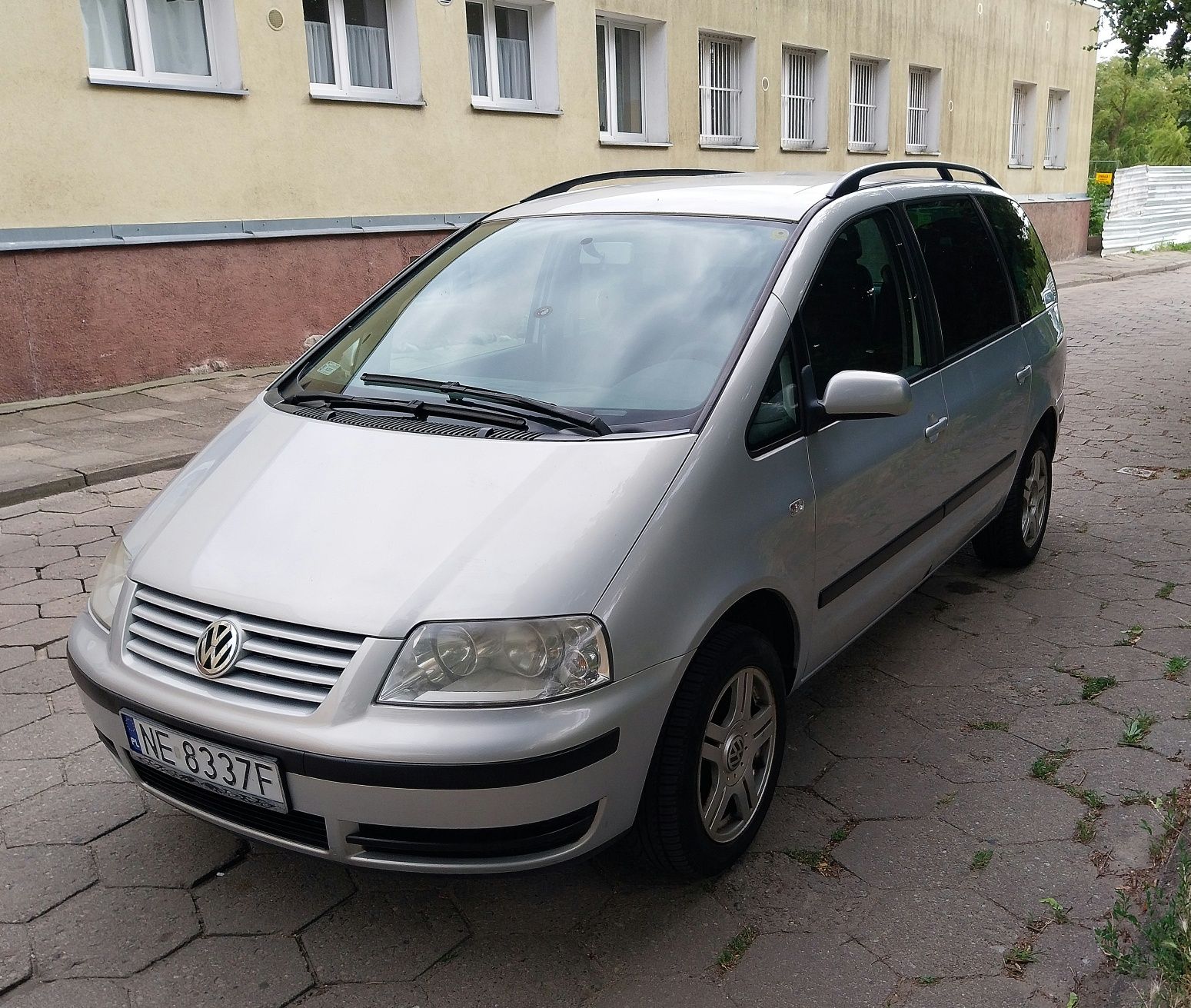 Volkswagen SHARAN rok 2002 poj.1.9 TDI 7 osób