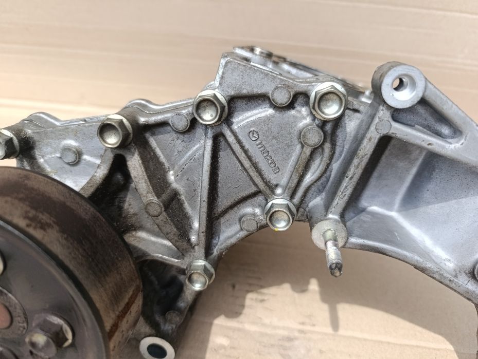 Помпа 2.2 MZR-CD Mazda 6 GH CX-7 Mazda 3