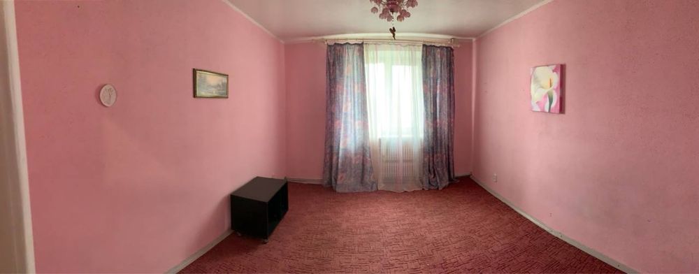 Продам  4 комнатную квартиру