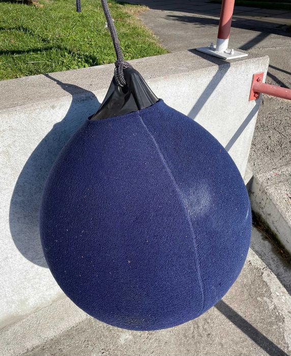 Odbijacz kulisty A4 - 55cm średnicy wraz z ochraniaczem