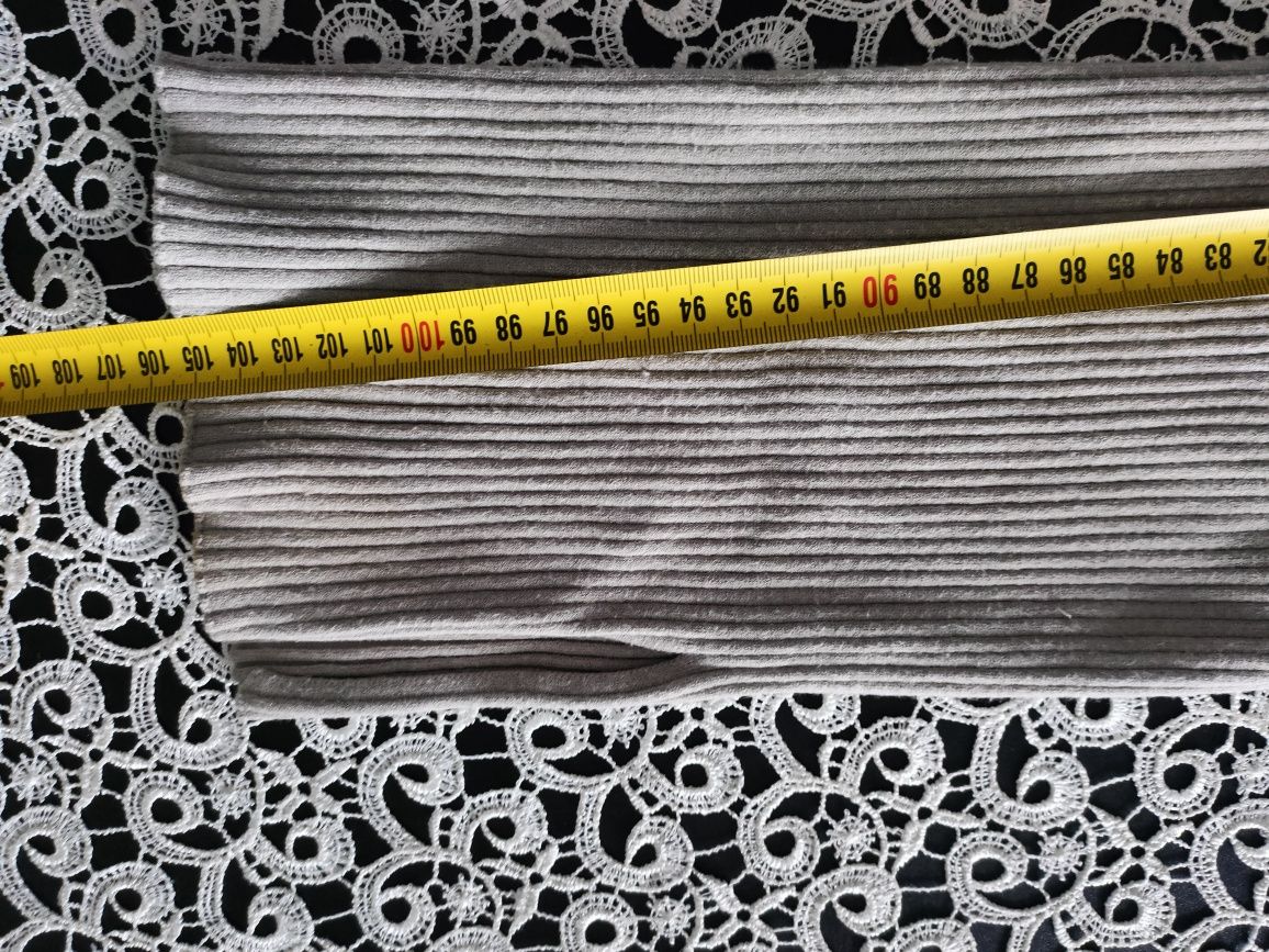 Cieplejsze prążkowane legginsy l