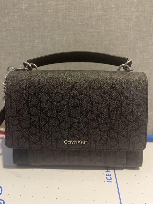 Сумка Calvin Klein натуральна шкіра