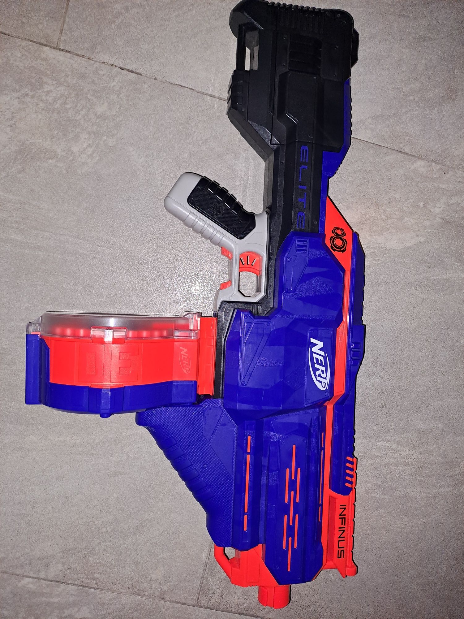 Nerf Elitę infinus