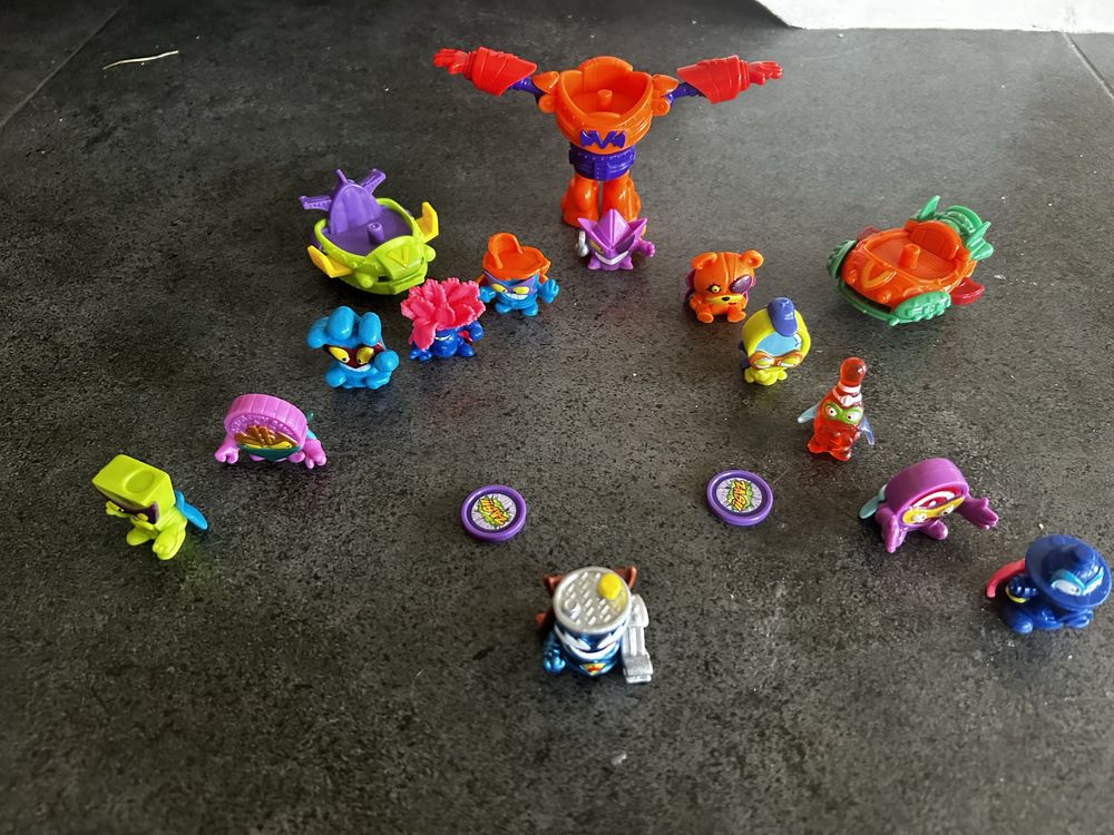 Super Things Zings 12 szt Mr King + 3 pojazdy