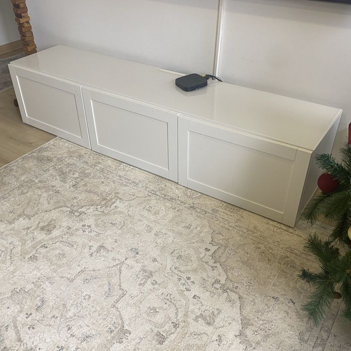 Móvel tv ikea branco c/ Vidro superior