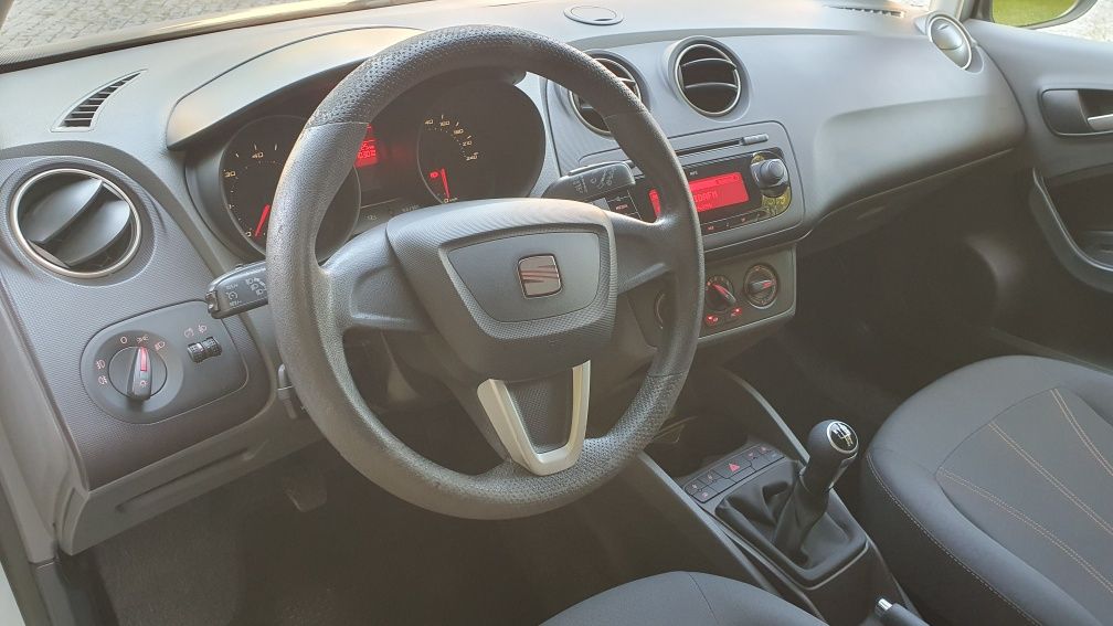 Seat ibiza Tdi, 5 lugares, 2010, impecável