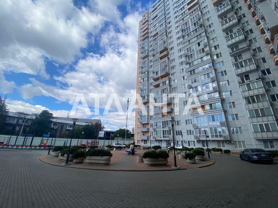 Однокомнатная с ремонтом ЖК Апельсин Фонтан