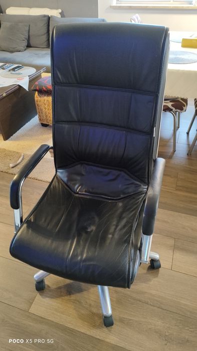 Fotel biurowy natura skóra