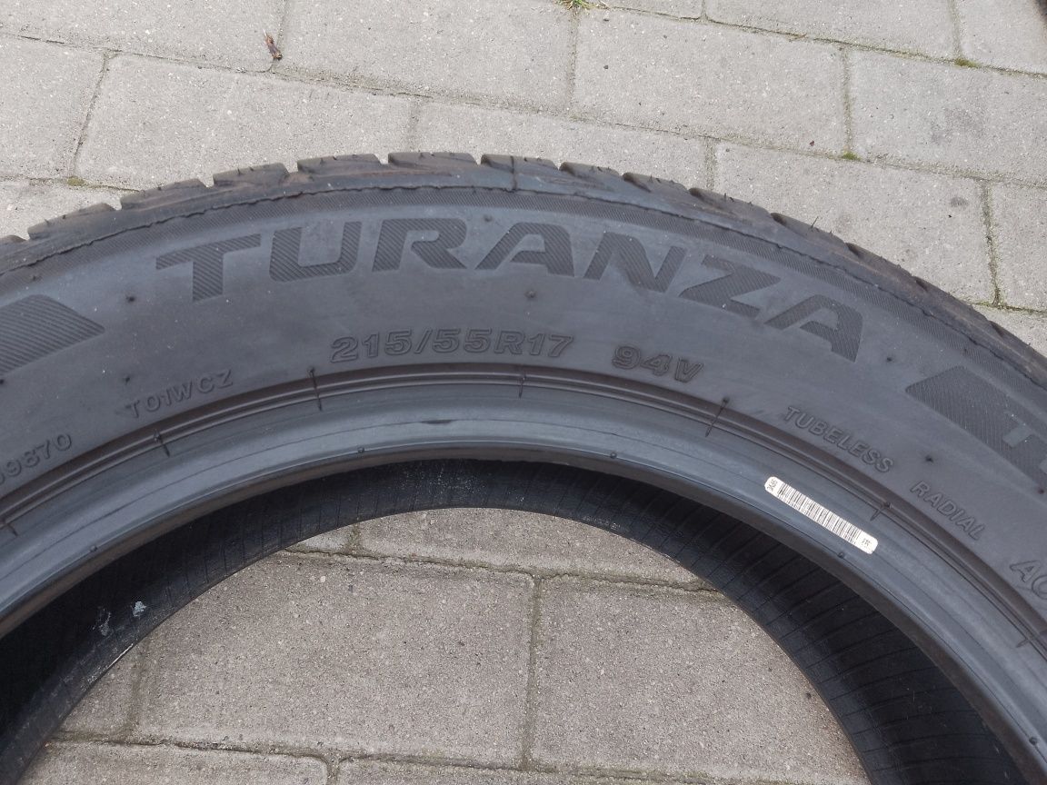 215/55r17 Bridgestone turanza t001