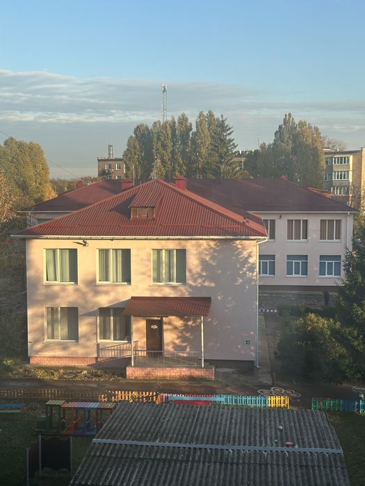 Продам 1-кв м. Бориспіль вул. Глибоцька  29 кв.м р-н 3 школи