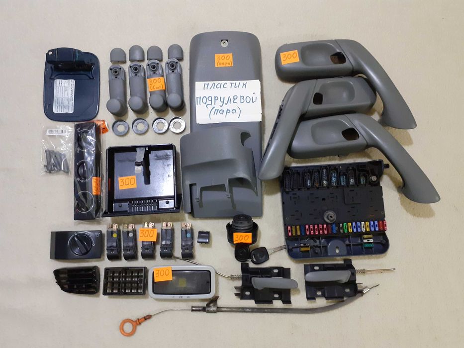 Пластик салона SKODA FELICIA универсал .