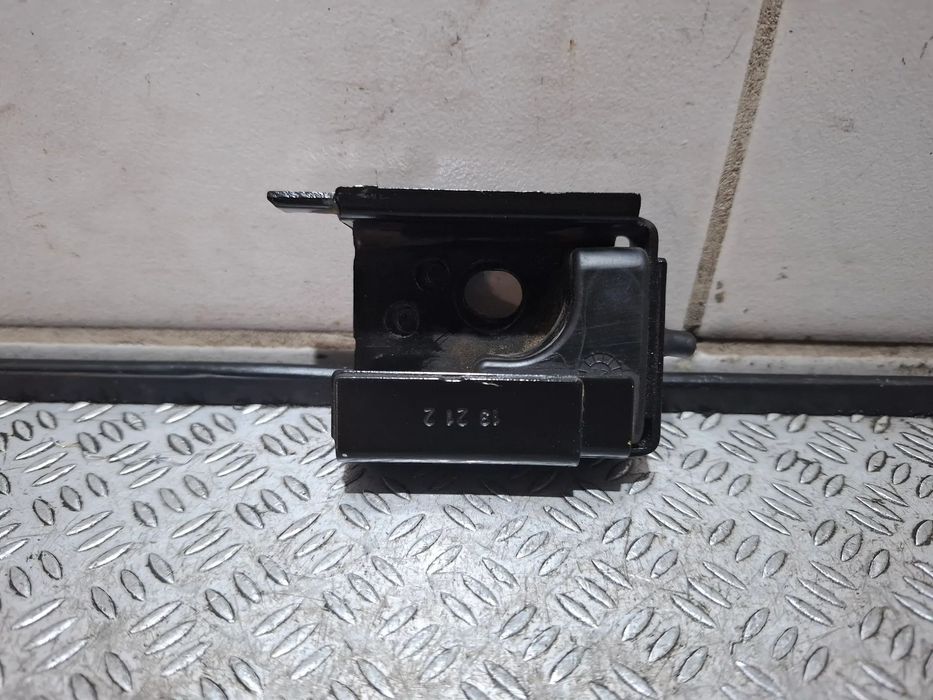 Blokada drzwi przesuwnych prawych szyny prowadnicy Ford Transit MK8 Rok 2021 nr BK31V2500BC