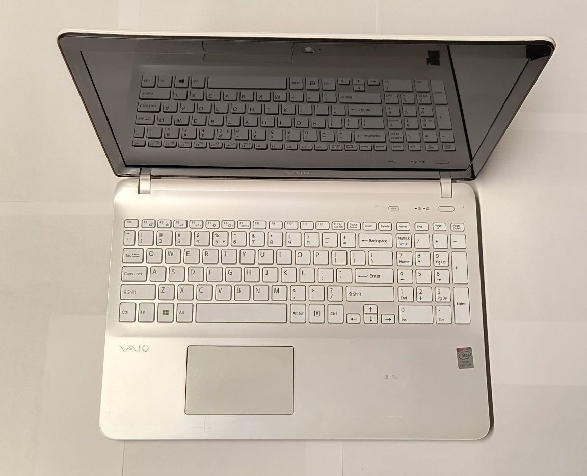 Laptop Sony VaioSVF152A29M biały 4GB Windows10