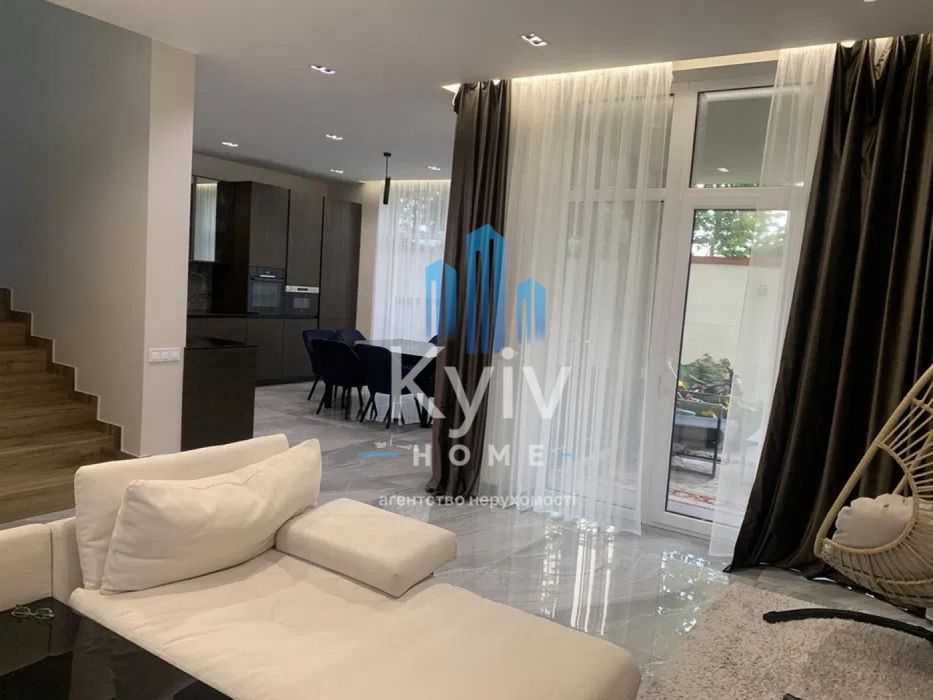 Продажа дома Печерск, центр, ул. Товарная, Киев