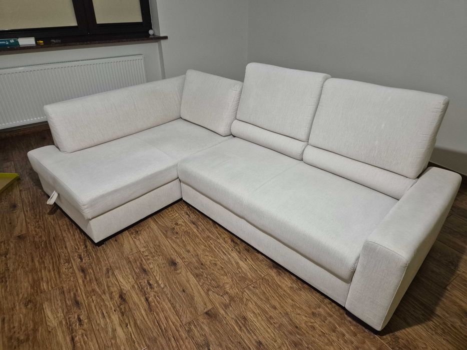 Narożnik rozkładany z funkcją spania