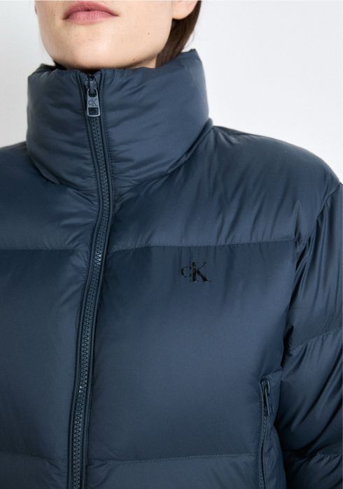 Пуховик куртка calvin klein розмір с м