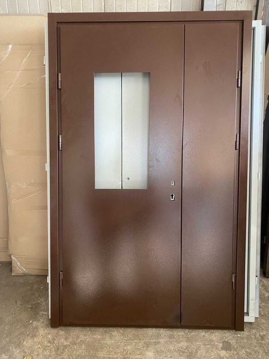 Продаж металевих дверей по всій теріторіі України. Доставка до дверей